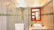 Hotel Villas Caroline Beach