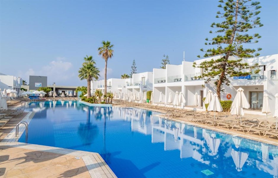 Hotel Panthea Holiday Village Water Park