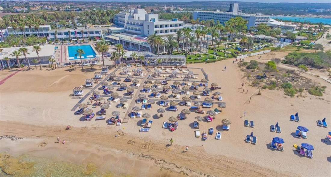 Hotel Dome Beach and Resort