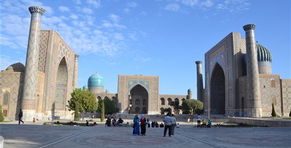 UZBEKISTÁN - VELKÝ OKRUH Uzbekistán